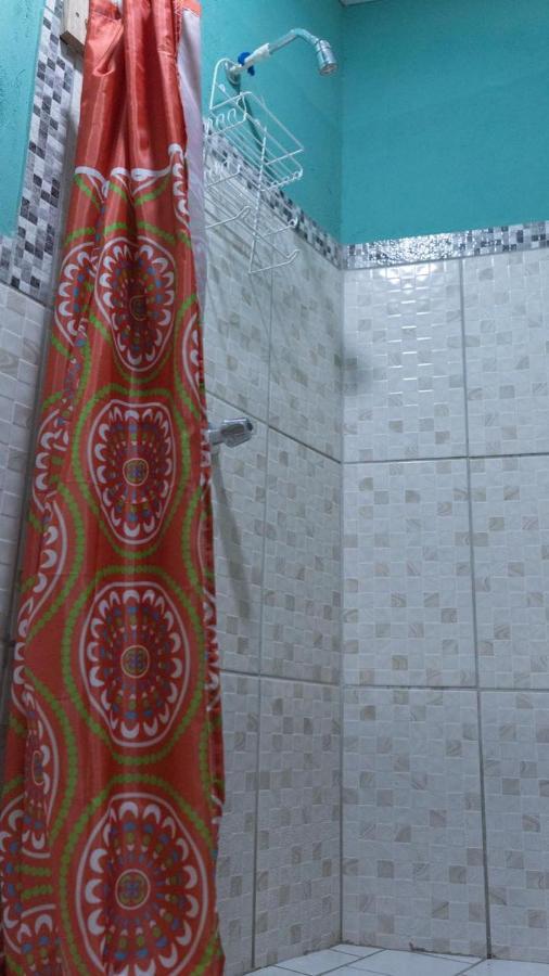 Valerie Emanuel Apartments Bocas del Toro Exterior photo